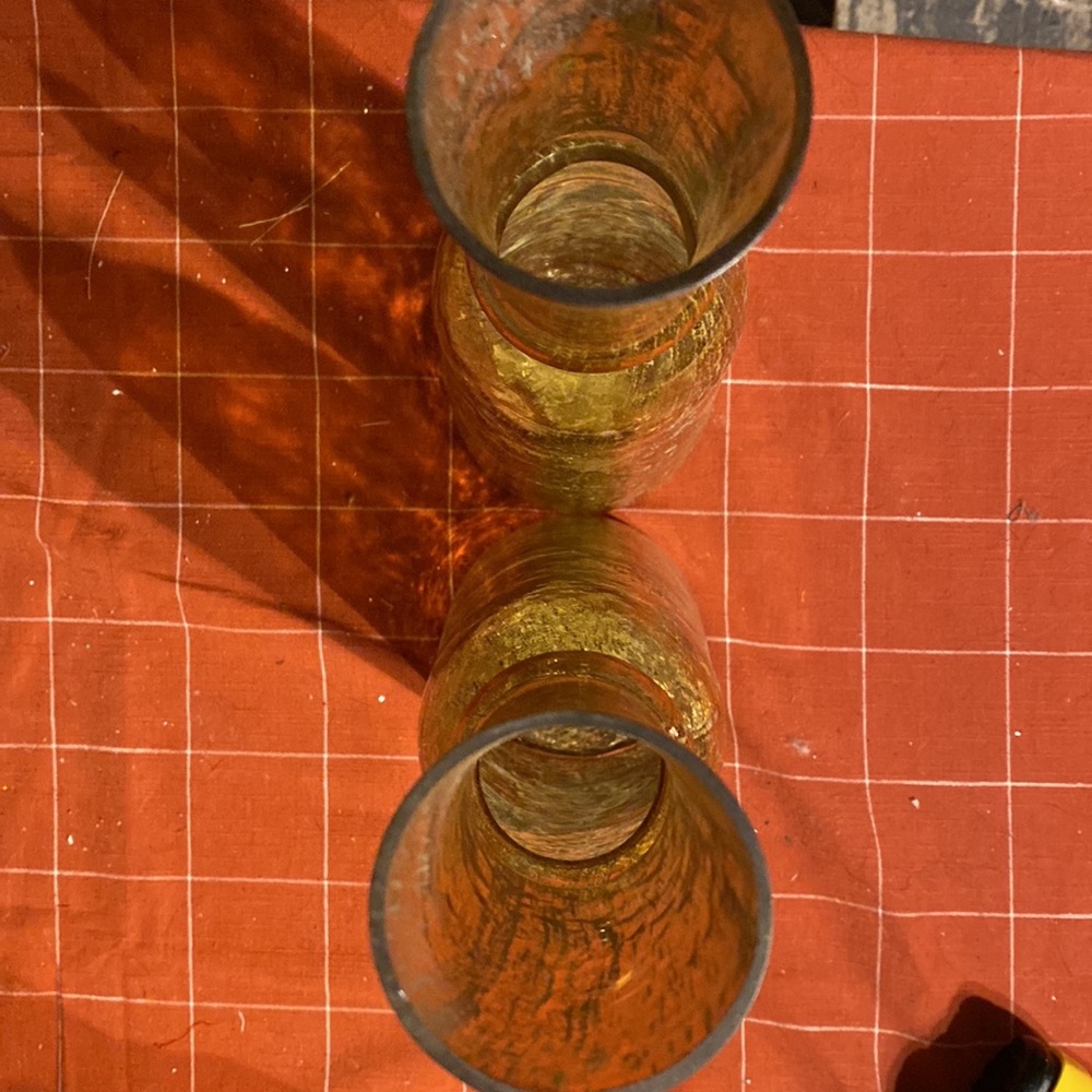 Vases - Picture 2 of 3